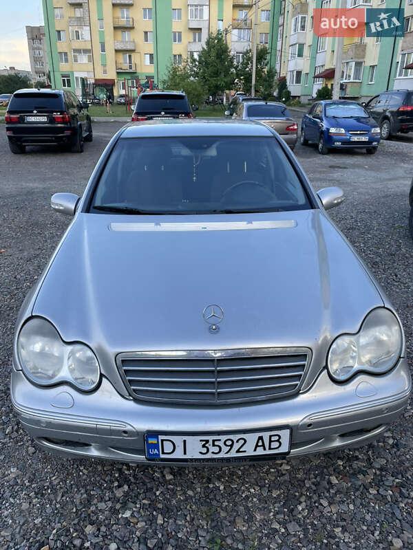 Mercedes-Benz C-Class 2001