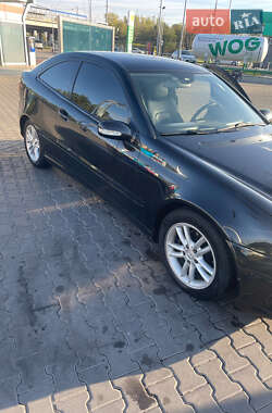 Купе Mercedes-Benz C-Class 2003 в Киеве