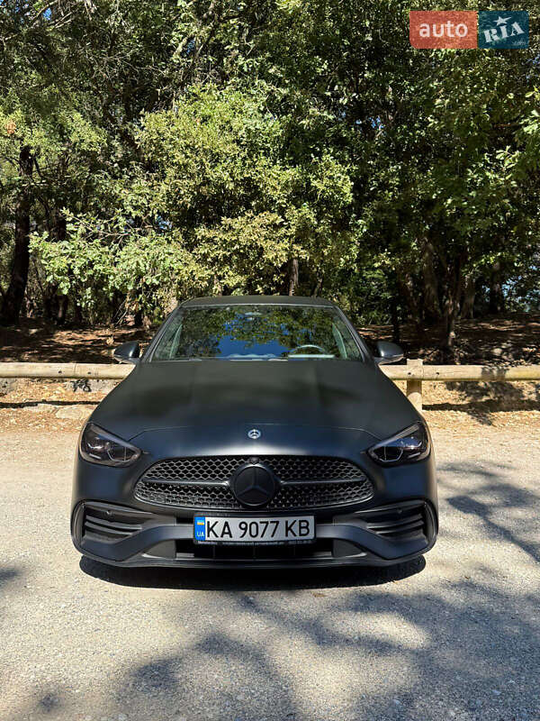 Mercedes-Benz C-Class 2022