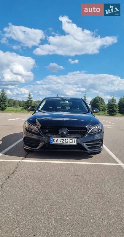 Седан Mercedes-Benz C-Class 2017 в Киеве