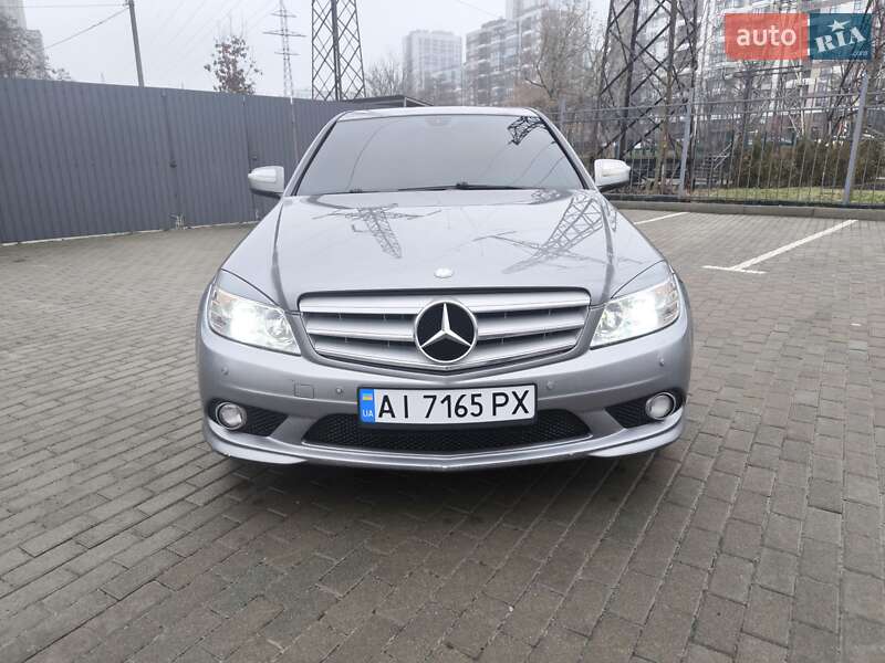 Седан Mercedes-Benz C-Class 2008 в Киеве