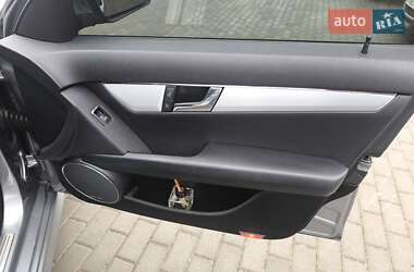Седан Mercedes-Benz C-Class 2008 в Киеве