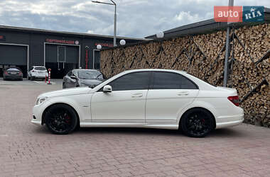Седан Mercedes-Benz C-Class 2009 в 