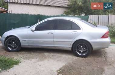 Седан Mercedes-Benz C-Class 2004 в 