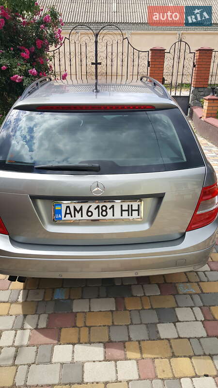 Универсал Mercedes-Benz C-Class 2010 в Бердичеве