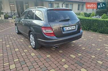 Универсал Mercedes-Benz C-Class 2009 в 