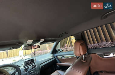 Седан Mercedes-Benz C-Class 2010 в 