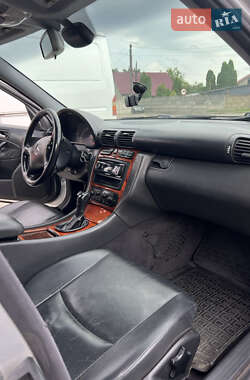 Седан Mercedes-Benz C-Class 2000 в 