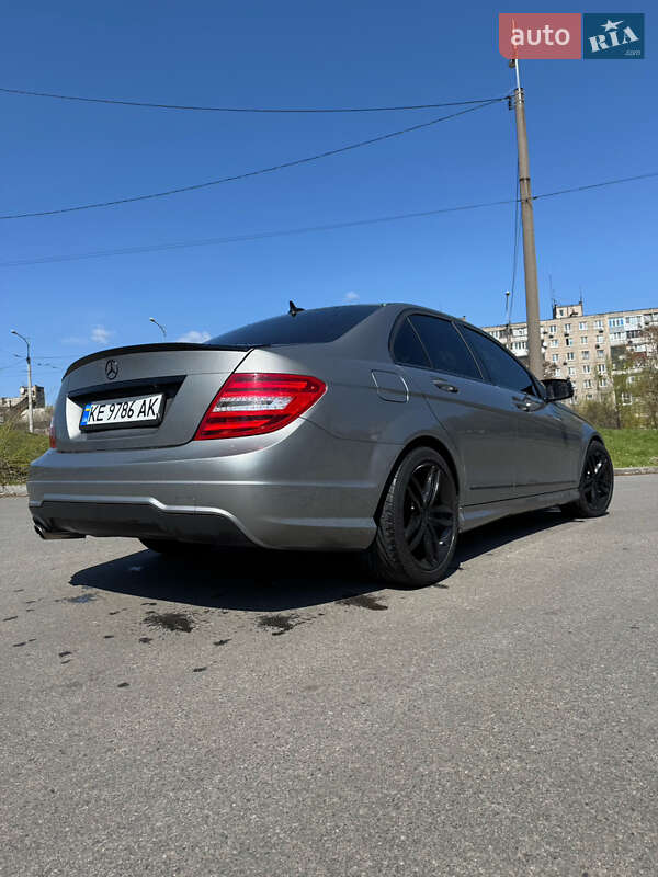 Mercedes-Benz C-Class 2013