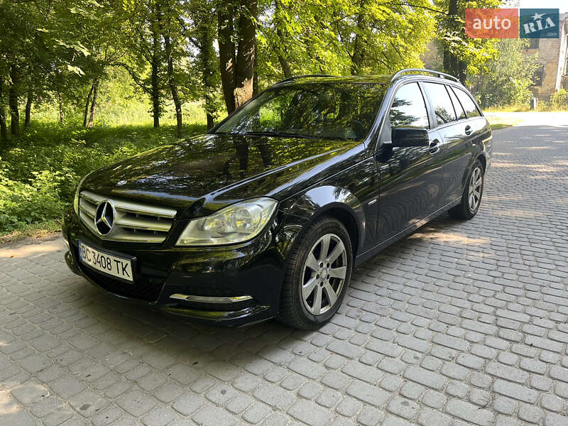 Универсал Mercedes-Benz C-Class 2013 в Жовкве