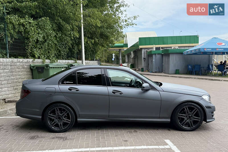Седан Mercedes-Benz C-Class 2011 в Києві