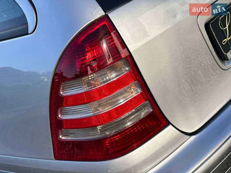Универсал Mercedes-Benz C-Class 2004 в Одессе