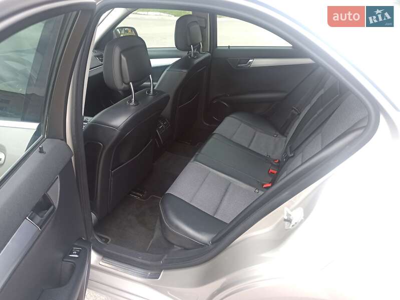 Седан Mercedes-Benz C-Class 2008 в Тыврове
