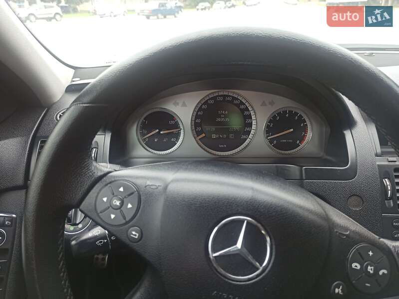 Седан Mercedes-Benz C-Class 2008 в Тыврове