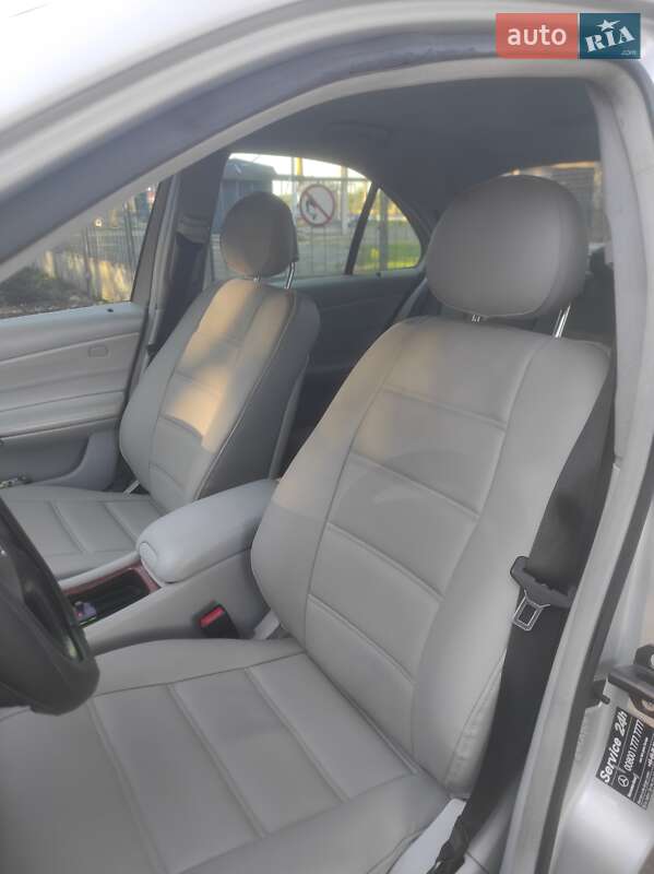 Седан Mercedes-Benz C-Class 2000 в Умани