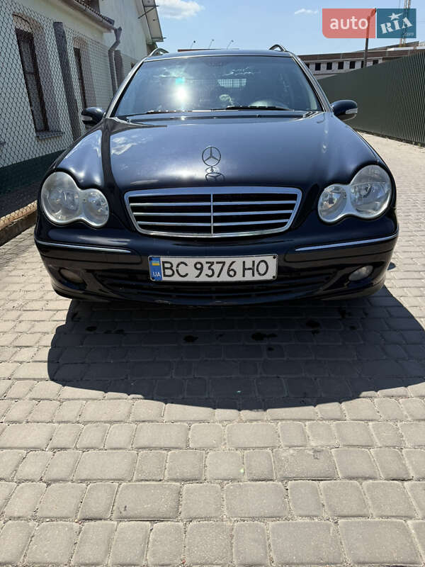 Универсал Mercedes-Benz C-Class 2005 в Сокале