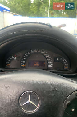 Седан Mercedes-Benz C-Class 2003 в 