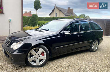 Универсал Mercedes-Benz C-Class 2004 в 