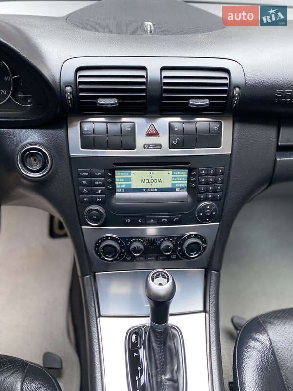 Універсал Mercedes-Benz C-Class 2004 в Львові