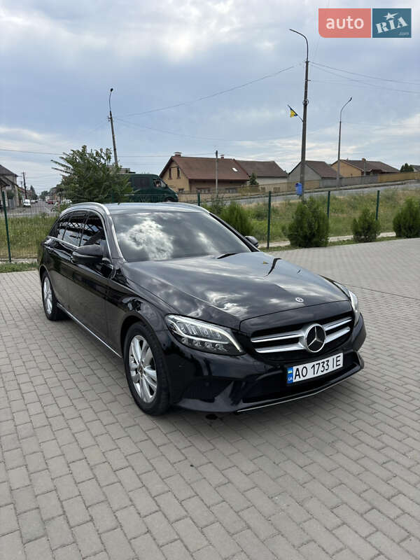 Mercedes-Benz C-Class 2018