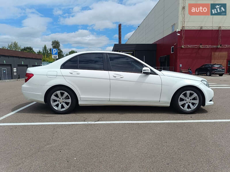 Седан Mercedes-Benz C-Class 2013 в Киеве