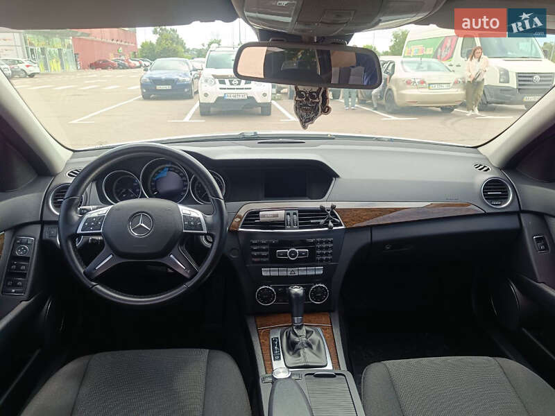 Седан Mercedes-Benz C-Class 2013 в Киеве
