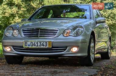 Седан Mercedes-Benz C-Class 2004 в Тернополі