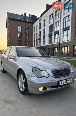 Седан Mercedes-Benz C-Class 2003 в 