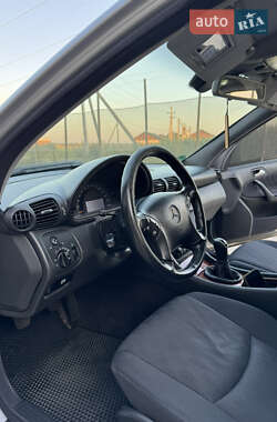 Седан Mercedes-Benz C-Class 2003 в 