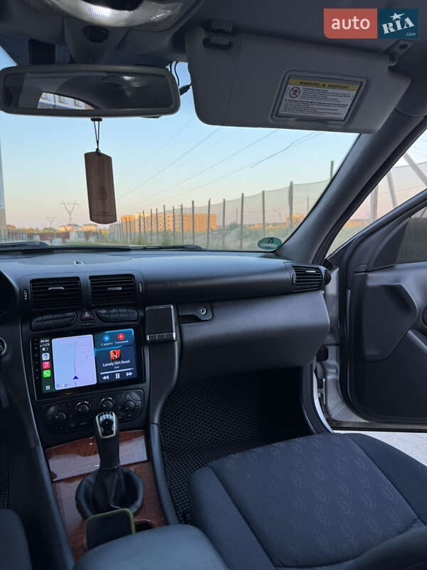 Седан Mercedes-Benz C-Class 2003 в Луцьку фото 51 Седан Mercedes-Benz C-Class 2003 в Луцьку