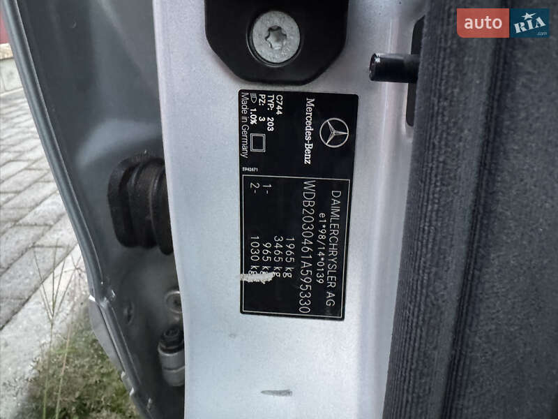 Седан Mercedes-Benz C-Class 2003 в Луцьку фото 62 Седан Mercedes-Benz C-Class 2003 в Луцьку