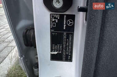 Седан Mercedes-Benz C-Class 2003 в 
