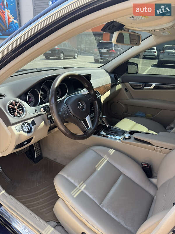 Седан Mercedes-Benz C-Class 2014 в Одесі
