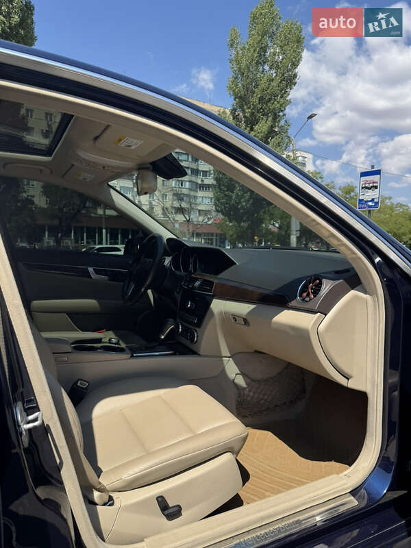 Седан Mercedes-Benz C-Class 2014 в Одесі