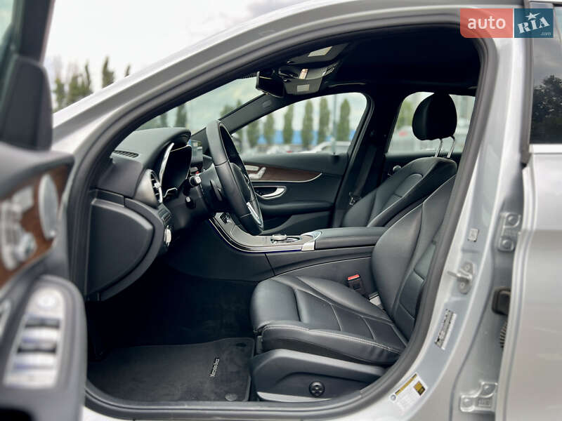 Седан Mercedes-Benz C-Class 2020 в Киеве