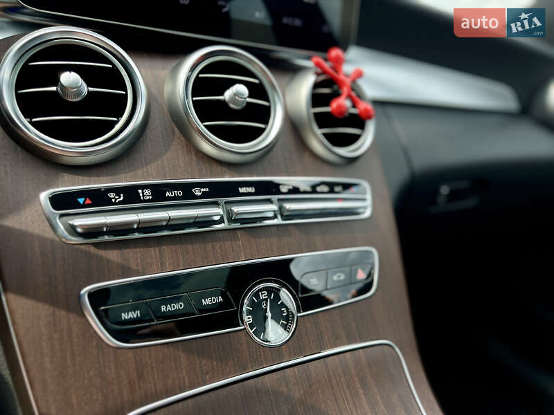 Седан Mercedes-Benz C-Class 2020 в Киеве
