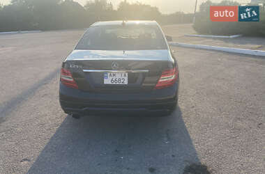 Седан Mercedes-Benz C-Class 2013 в 