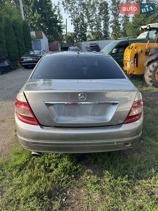 Седан Mercedes-Benz C-Class 2008 в Умани