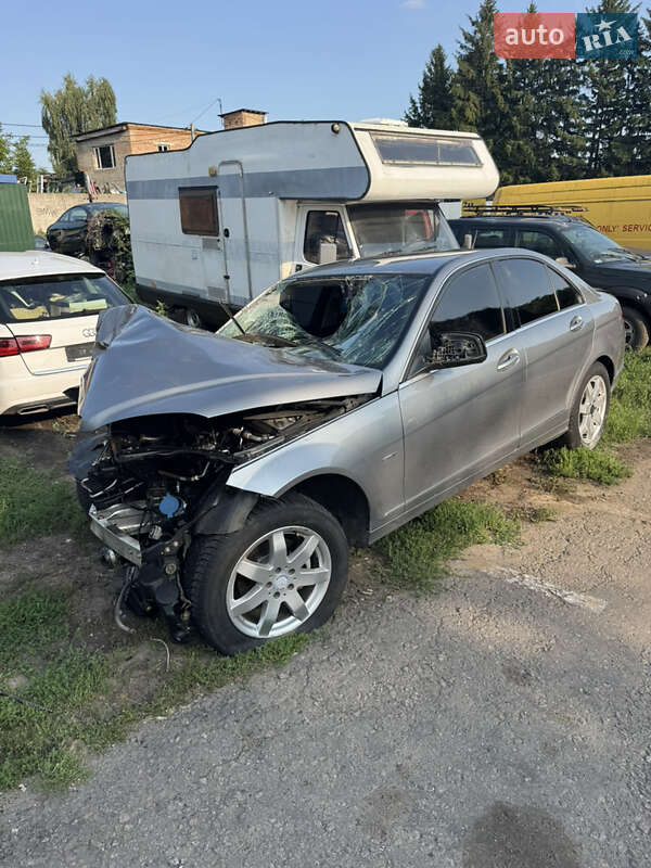 Седан Mercedes-Benz C-Class 2008 в Умани