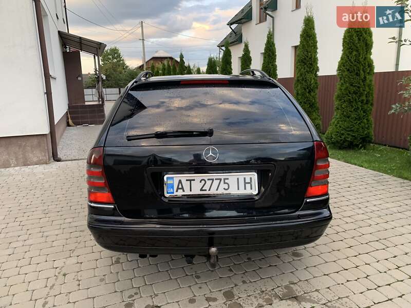 Универсал Mercedes-Benz C-Class 2002 в Ивано-Франковске