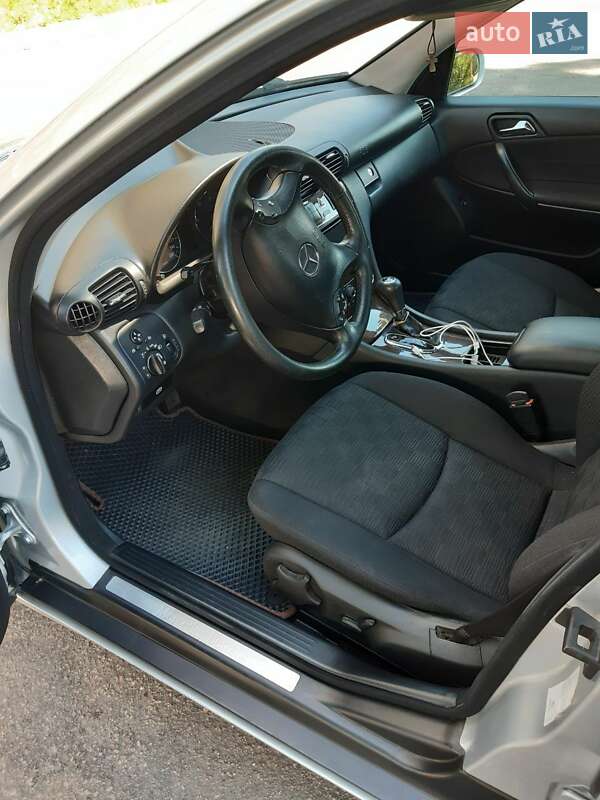 Седан Mercedes-Benz C-Class 2006 в Белой Церкви фото 8 Седан Mercedes-Benz C-Class 2006 в Белой Церкви