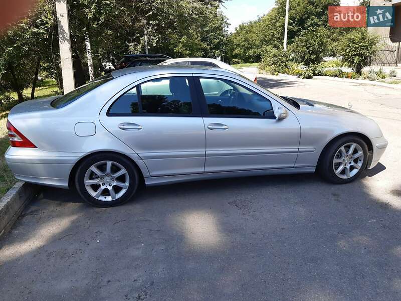 Седан Mercedes-Benz C-Class 2006 в Белой Церкви фото 12 Седан Mercedes-Benz C-Class 2006 в Белой Церкви