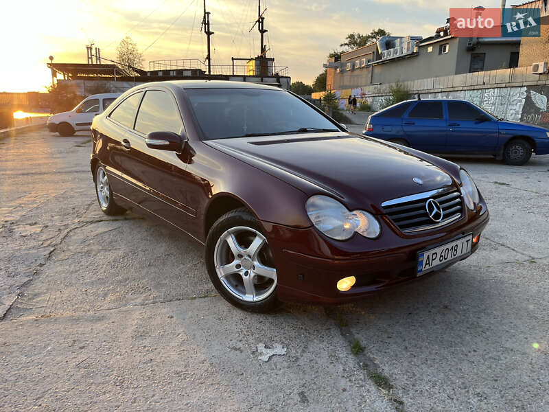 Купе Mercedes-Benz C-Class 2003 в Запорожье