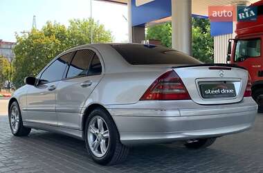 Седан Mercedes-Benz C-Class 2003 в 