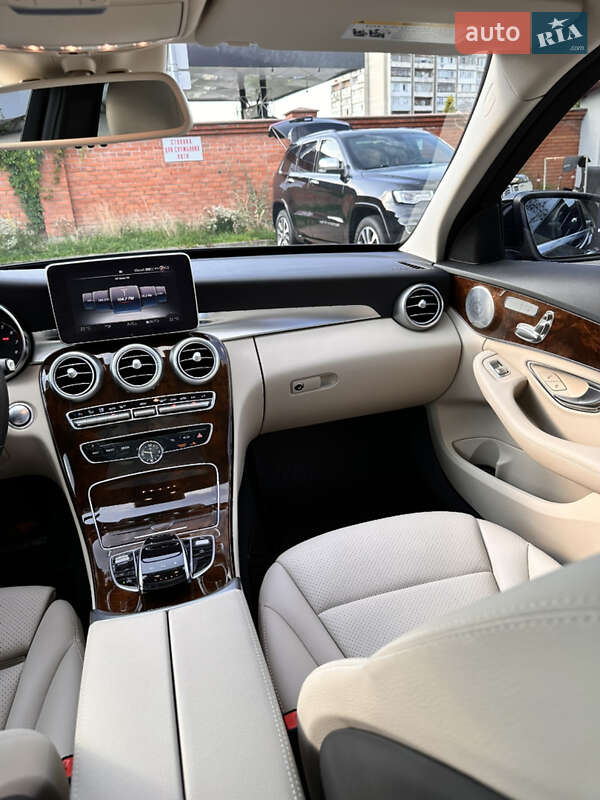 Седан Mercedes-Benz C-Class 2016 в Ивано-Франковске