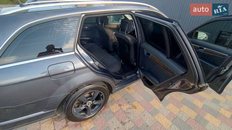 Универсал Mercedes-Benz C-Class 2010 в Ужгороде фото 14 Универсал Mercedes-Benz C-Class 2010 в Ужгороде