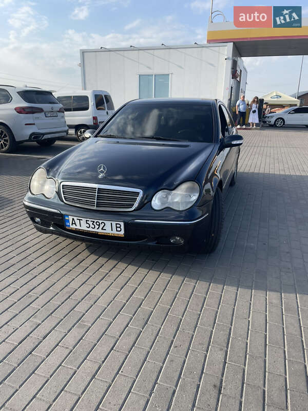 Седан Mercedes-Benz C-Class 2000 в Ивано-Франковске
