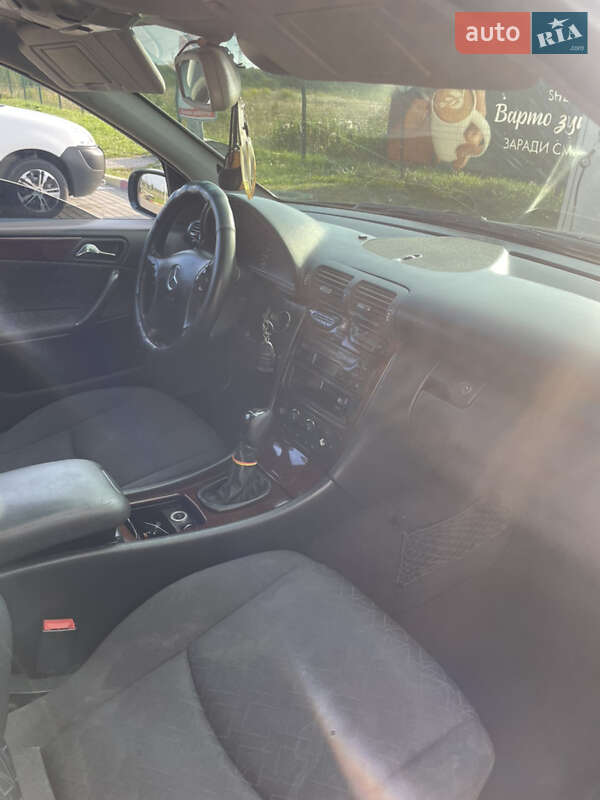 Седан Mercedes-Benz C-Class 2000 в Ивано-Франковске