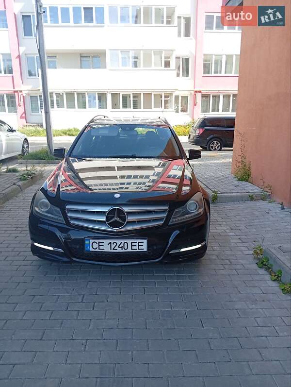 Mercedes-Benz C-Class 2011