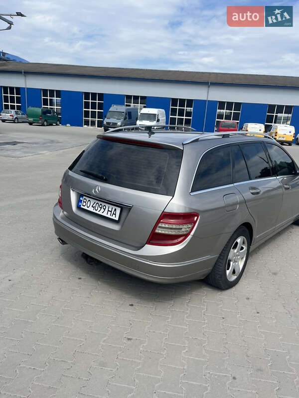 Универсал Mercedes-Benz C-Class 2008 в Ивано-Франковске
